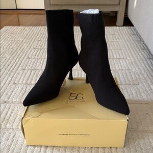 Cosy Island Black Women's Ankle Boots